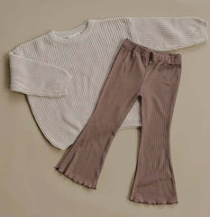 Moxlee’s Flare Leggings